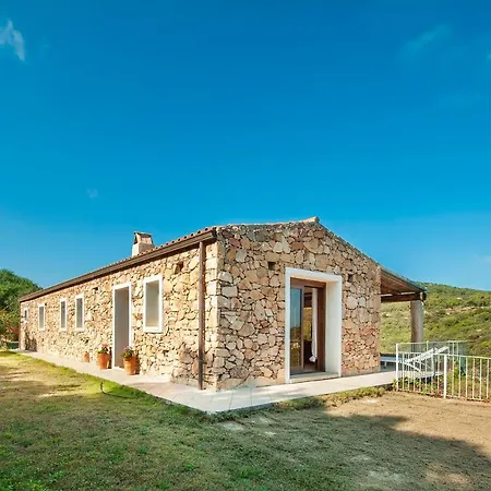 別荘 Aglientina サン・パンタレオ