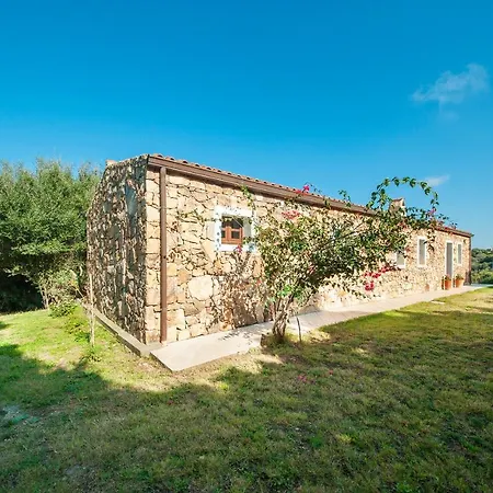 Aglientina Holiday home San Pantaleo